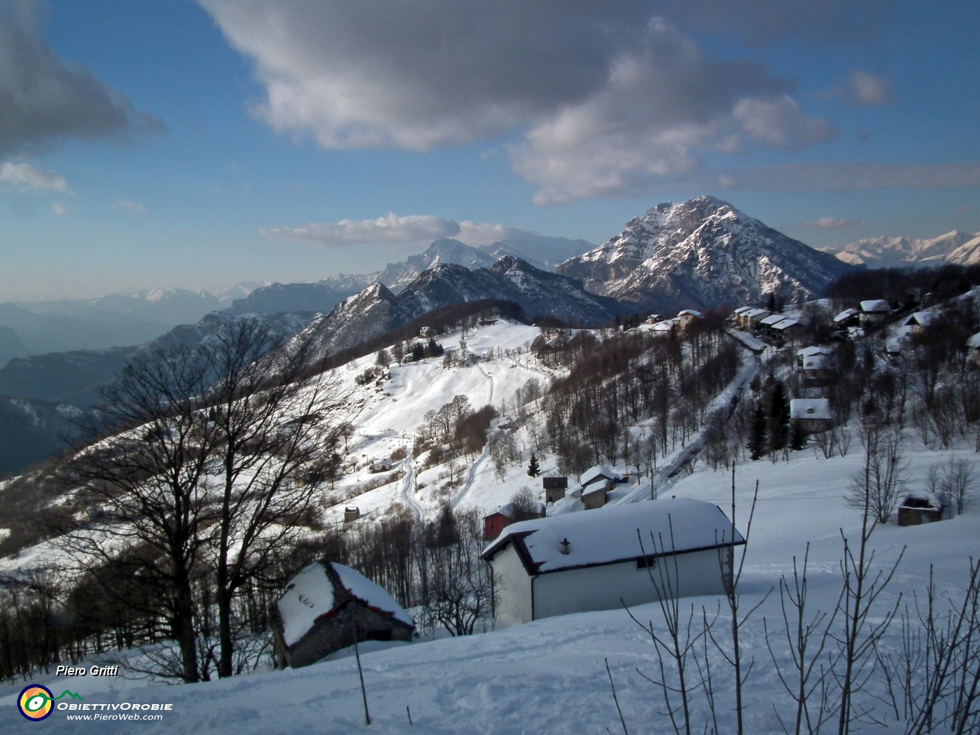 53 Riguardando verso il Monte Ocone, salito la mattina.JPG